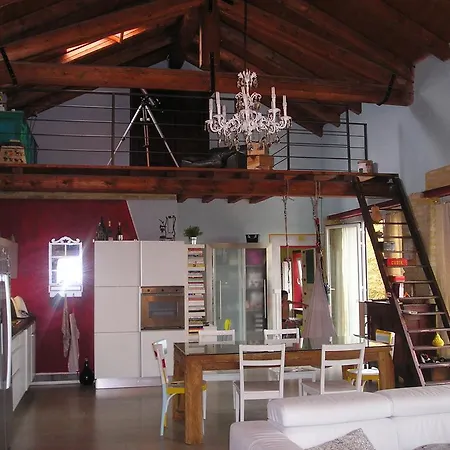 La Casa Che Ride Costigliole d'Asti