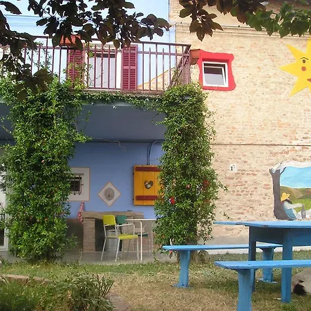 Bed & Breakfast La Casa Che Ride Costigliole d'Asti