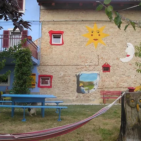 La Casa Che Ride Costigliole d'Asti