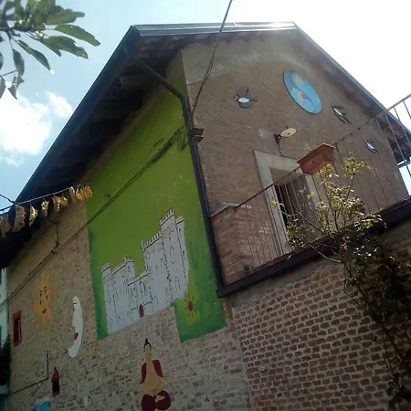 Bed & Breakfast La Casa Che Ride Costigliole d'Asti